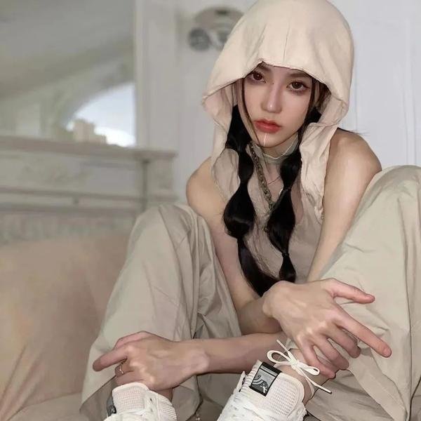 带剑的小孩